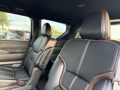 New 2026 Nissan Armada SL w/ Captain's Chari Seat Package image 21