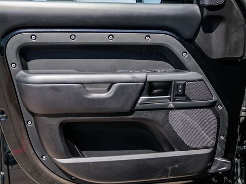 Used 2024 Land Rover Defender 110 X image 21