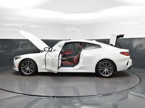 Used 2024 BMW 430i Coupe w/ Convenience Package RWD image 46
