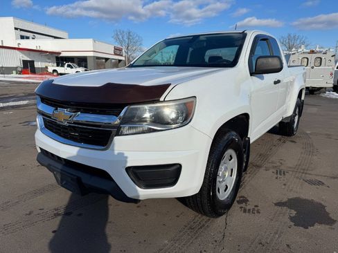 Used 2017 Chevrolet Colorado W/T image 1