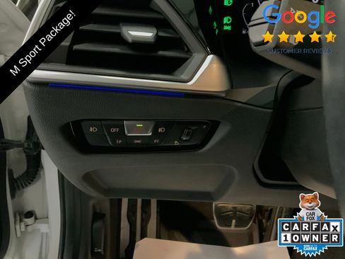 Used 2022 BMW 330i Sedan w/ M Sport Package image 17