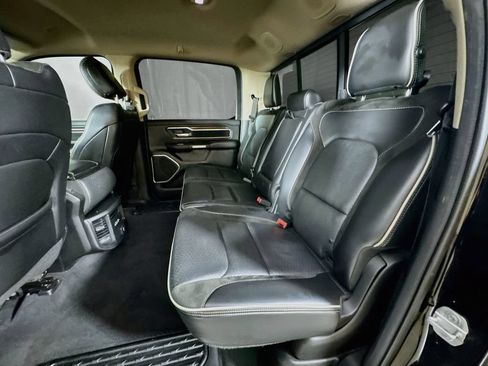Used 2019 RAM 1500 Laramie AWD/4WD image 28