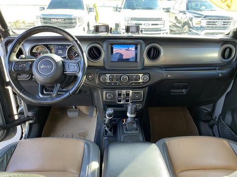 Used 2021 Jeep Gladiator Sport image 28