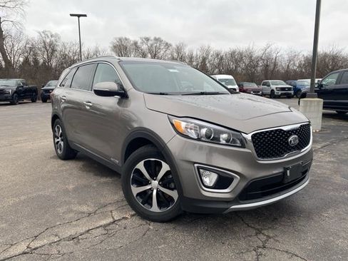 Used 2016 Kia Sorento EX image 1