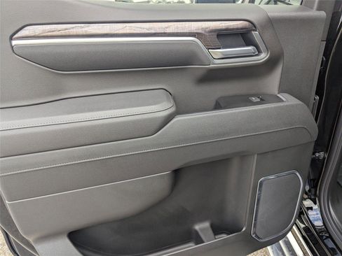 New 2026 Chevrolet Silverado 1500 LTZ w/ LTZ Premium Package image 11