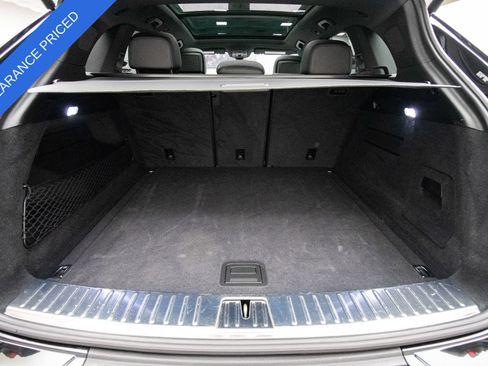 Used 2025 Porsche Cayenne AWD/4WD image 37