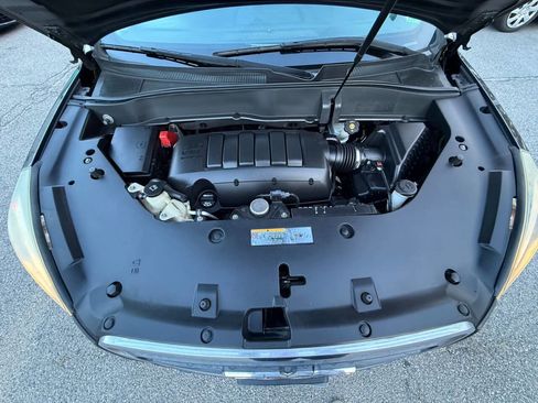 Used 2016 GMC Acadia SLE image 19