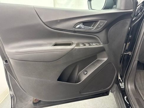 Used 2023 Chevrolet Equinox RS FWD image 19