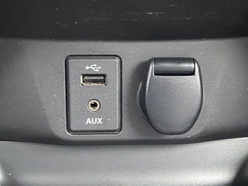 Used 2015 Nissan Rogue SL AWD/4WD image 23