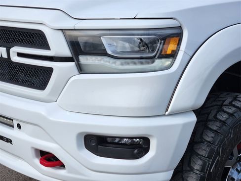 Used 2022 RAM 1500 Laramie w/ Sport Appearance Package image 9