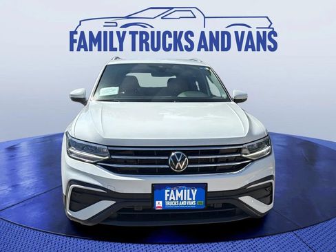 Used 2022 Volkswagen Tiguan SE AWD/4WD image 8