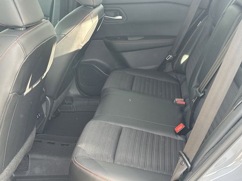 Used 2025 Nissan Rogue SV image 21