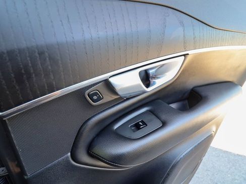 Used 2020 Volvo XC90 T5 Momentum w/ Protection Package image 60