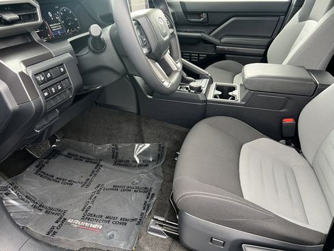 Used 2025 Toyota 4Runner TRD Off-Road image 14