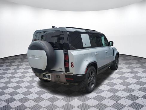 Used 2021 Land Rover Defender 110 X-Dynamic HSE AWD/4WD image 5