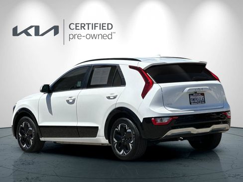 Certified 2024 Kia Niro Wind FWD image 6