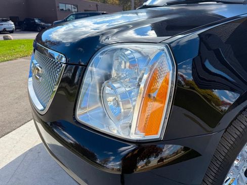 Used 2014 GMC Yukon Denali image 4