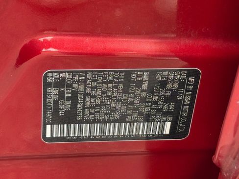 Certified 2025 Nissan Rogue SL image 28