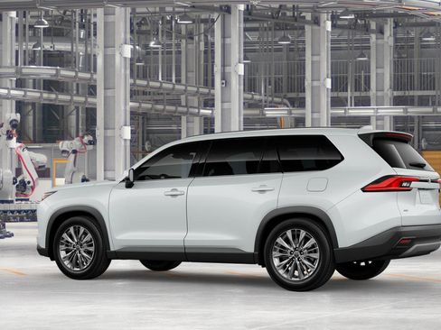 New 2026 Toyota Grand Highlander Platinum image 5