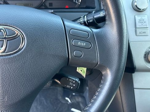 Used 2005 Toyota Solara SE image 17