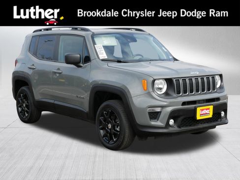 Used 2022 Jeep Renegade Latitude w/ Convenience Group AWD/4WD image 1