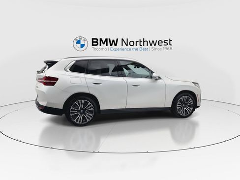 New 2026 BMW X3 xDrive30i w/ Premium Package AWD/4WD image 4