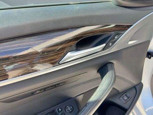 Used 2019 BMW 530i image 11