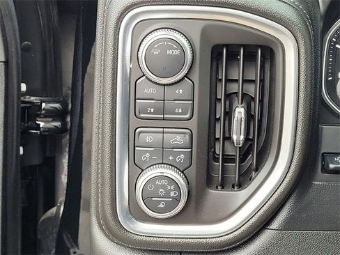 Used 2020 GMC Sierra 3500 Denali w/ Denali Ultimate Package image 16