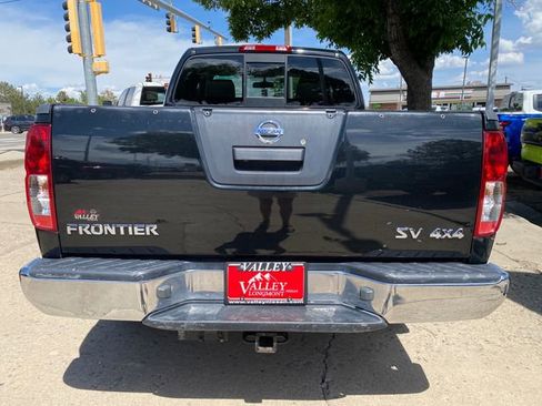 Used 2020 Nissan Frontier SV w/ SV Utility Package AWD/4WD image 4