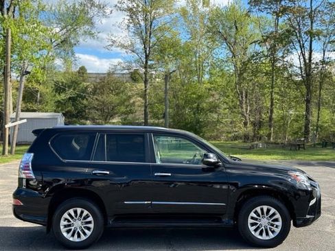 Used 2018 Lexus GX 460 Premium w/ Premium Package AWD/4WD image 4