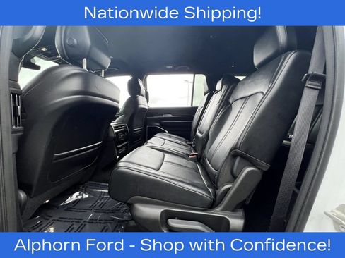 Used 2024 Jeep Wagoneer L Series II w/ Flexible Seating Group AWD/4WD image 36
