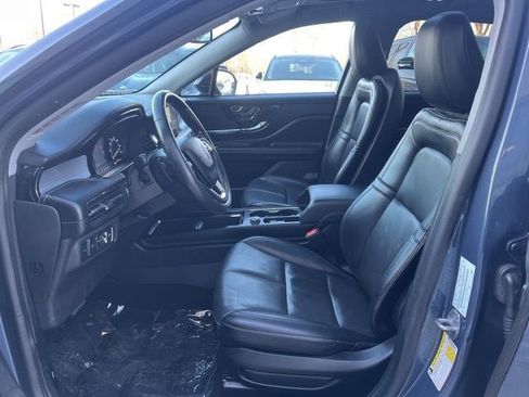 Used 2022 Lincoln Corsair Standard w/ Premium Package image 24