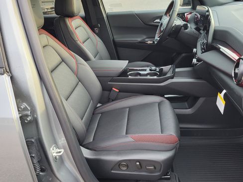 New 2026 Chevrolet Equinox RS w/ Convenience Package III FWD image 10