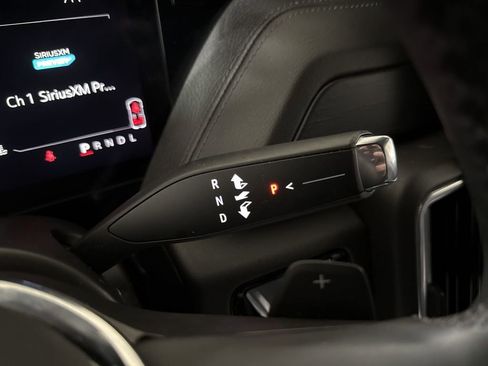 Used 2025 GMC Yukon Denali AWD/4WD image 18