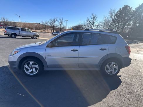 Used 2007 Pontiac Vibe w/ Sun And Sound Package image 6