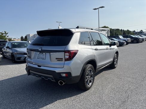 Used 2025 Honda Passport TrailSport image 21