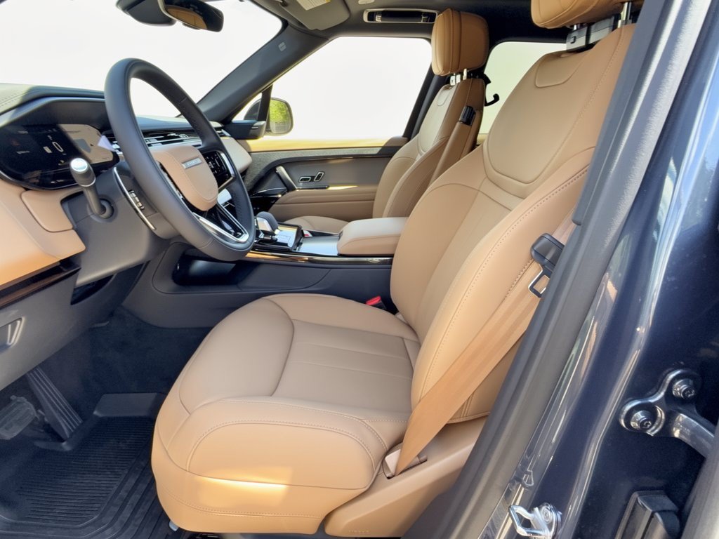 New 2027 Land Rover Range Rover Sport SE AWD/4WD image 5
