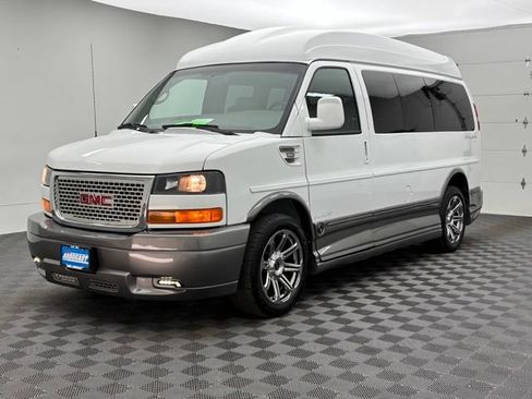 Used 2015 GMC Savana 2500 RWD image 16