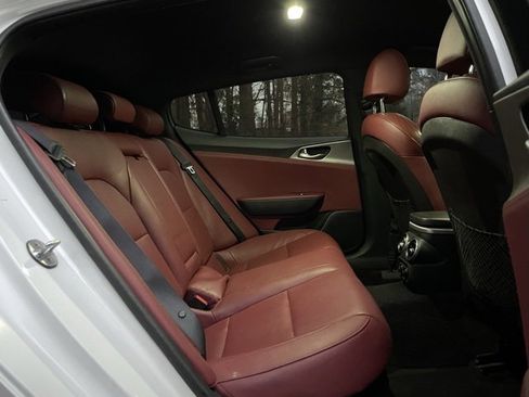 Used 2019 Kia Stinger GT image 18