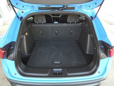 Used 2024 Chevrolet Trax RS w/ Sunroof Package image 94