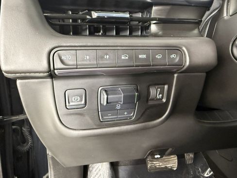 Used 2024 Cadillac Escalade Sport Platinum w/ LPO, ONYX Package AWD/4WD image 27