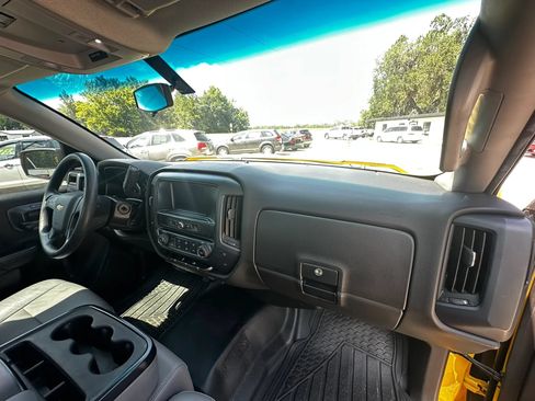 Used 2018 Chevrolet Silverado 1500 W/T RWD image 37