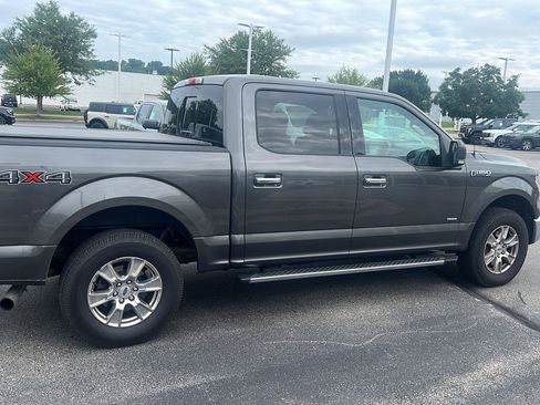 Used 2017 Ford F150 XLT w/ Equipment Group 302A Luxury AWD/4WD image 5