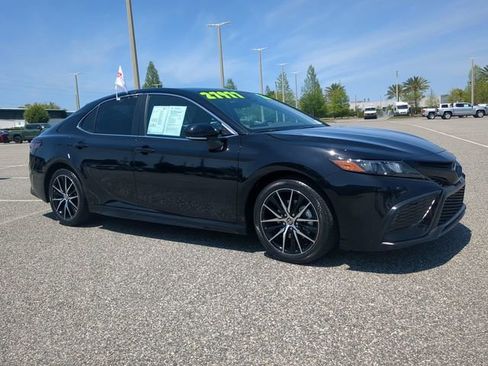 Certified 2023 Toyota Camry SE image 2