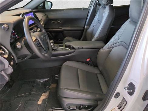 Used 2024 Lexus UX 250h FWD image 15
