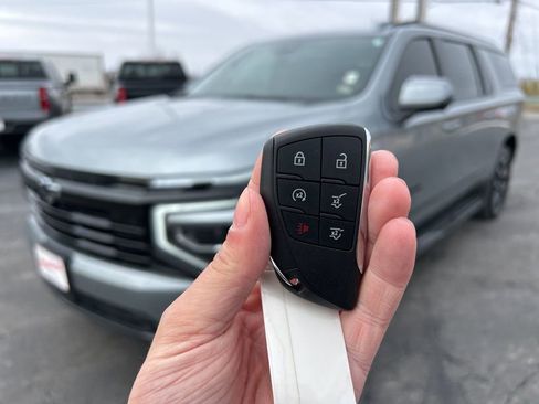 Used 2025 Chevrolet Suburban RST w/ Comfort Package image 51