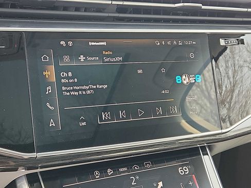 Used 2024 Audi Q7 Premium Plus image 17