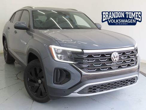 New 2026 Volkswagen Atlas Cross Sport SE image 1