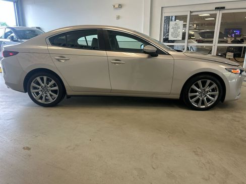 Used 2026 MAZDA MAZDA3 2.5 S Sedan w/ Preferred Pkg FWD image 8