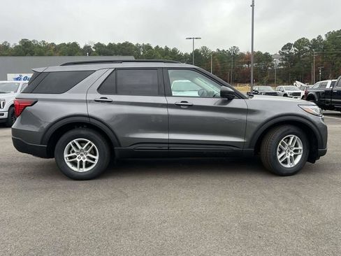 New 2026 Ford Explorer Active image 2